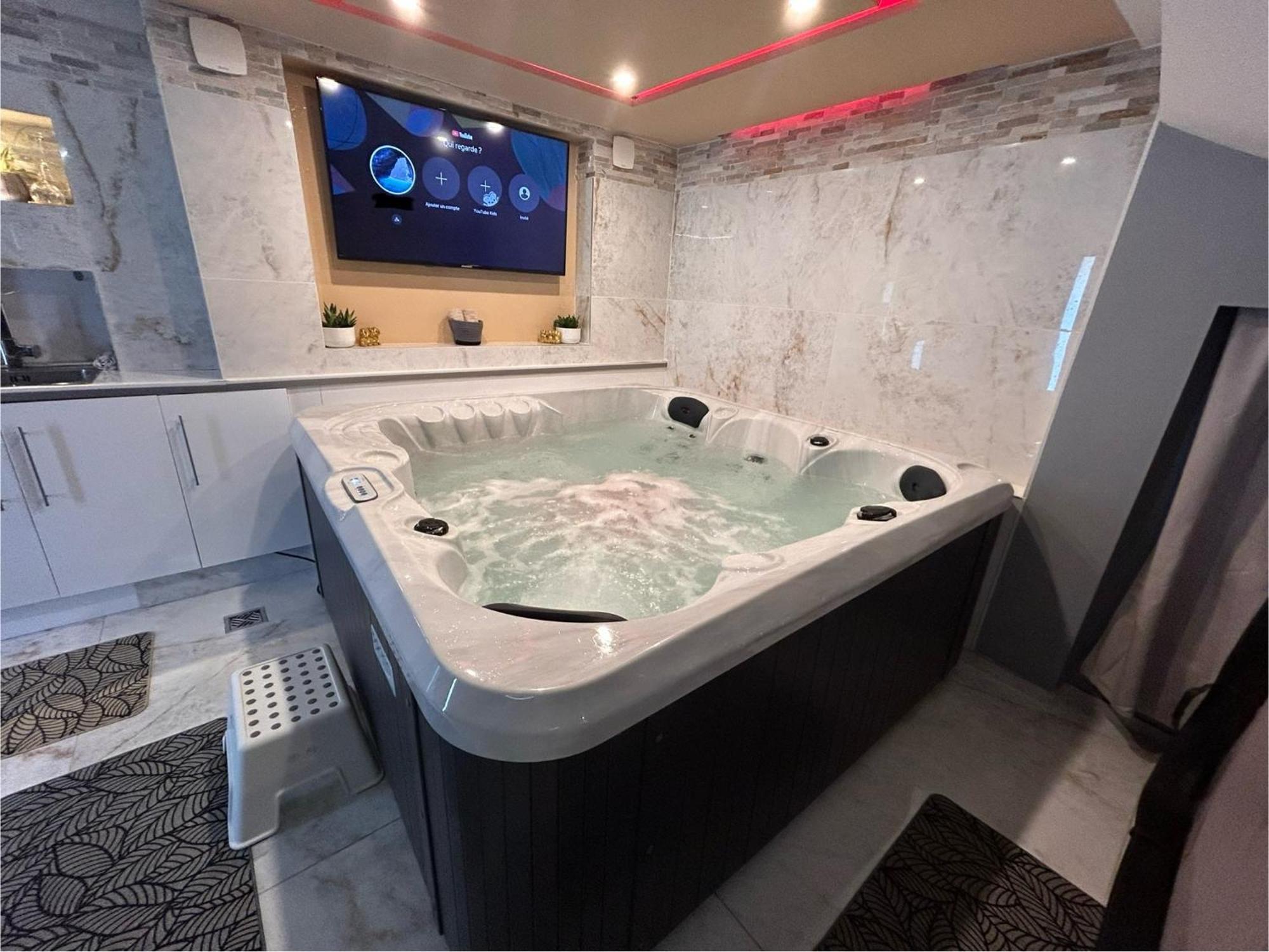 Spa Jacuzzi Moon White Vaudherland Eksteriør bilde